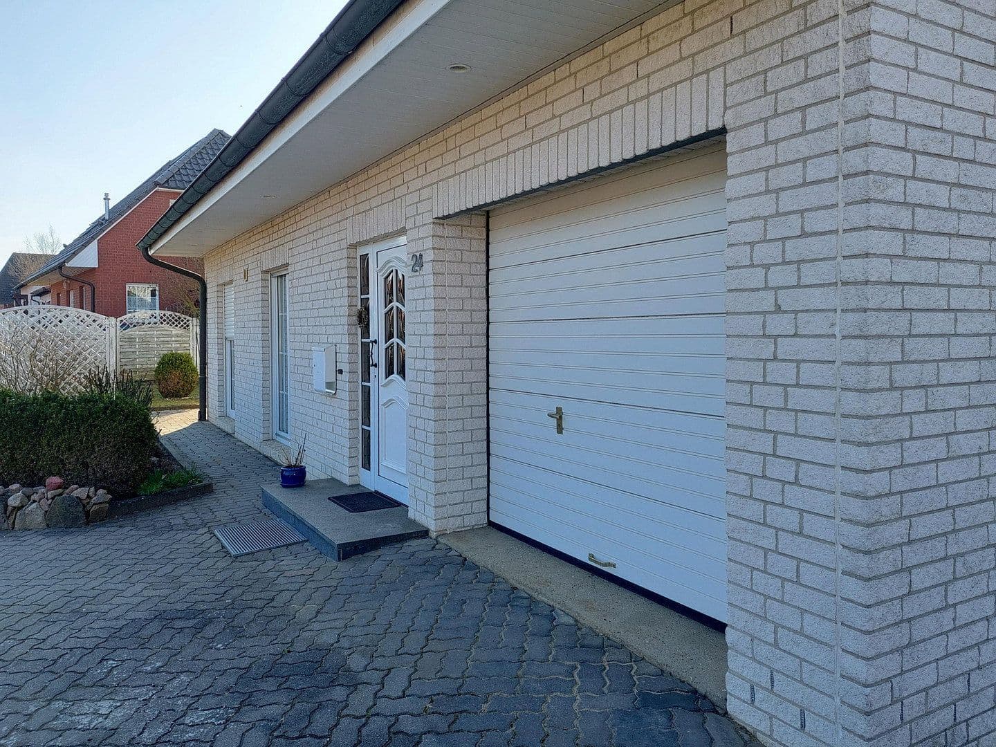 Prodej domu 121 m², pozemek 423 m², Röbel/Müritz, Mecklenburg-Vorpommern Prodej domu 121 m², pozemek 423 m², Röbel/Müritz, Mecklenburg-Vorpommern