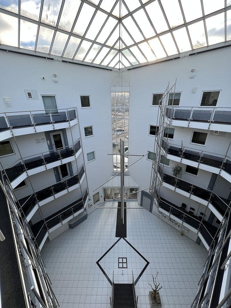 Prodej domu 4.016 m², pozemek 4.513 m², Heilbronn, Bádensko-Württembersko Prodej domu 4.016 m², pozemek 4.513 m², Heilbronn, Bádensko-Württembersko