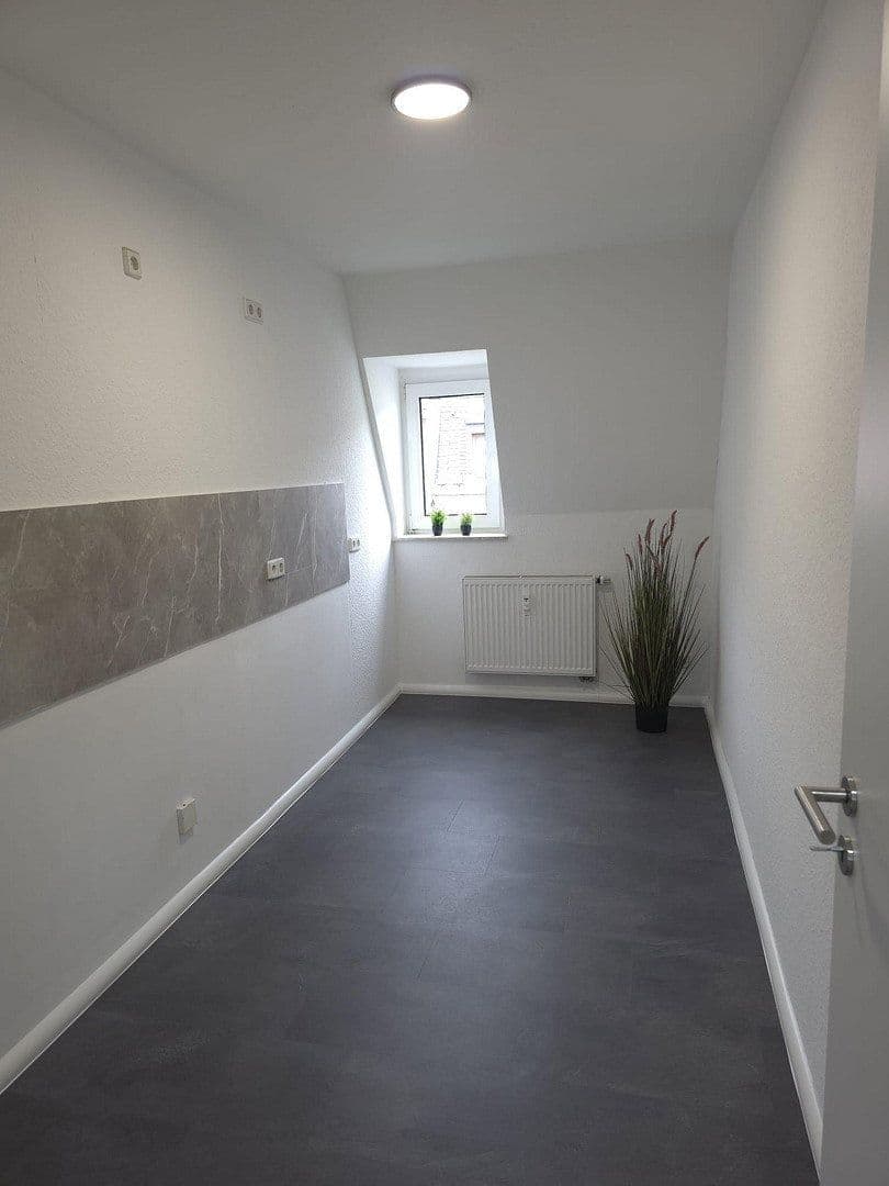 Pronájem bytu 3+1 71 m², Äußere Crimmitschauer Straße 33, Meerane, Sasko Pronájem bytu 3+1 71 m², Äußere Crimmitschauer Straße 33, Meerane, Sasko