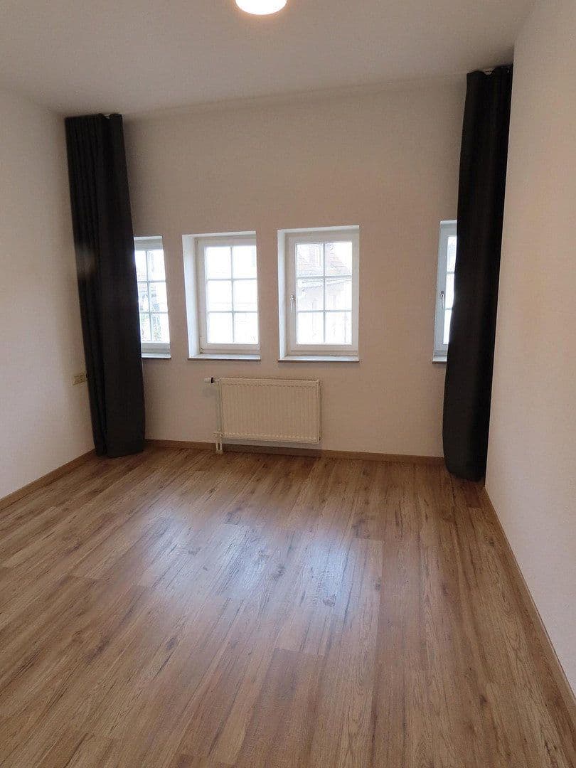 Pronájem bytu 2+1 70 m², Leonberg, Bádensko-Württembersko Pronájem bytu 2+1 70 m², Leonberg, Bádensko-Württembersko