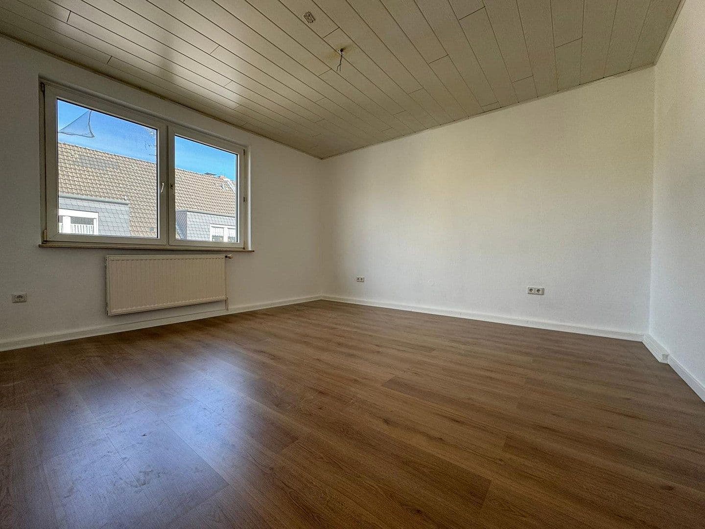 Pronájem bytu 2+1 70 m², Mittelstr. 9, Bochum, Severní Porýní-Vestfálsko Pronájem bytu 2+1 70 m², Mittelstr. 9, Bochum, Severní Porýní-Vestfálsko