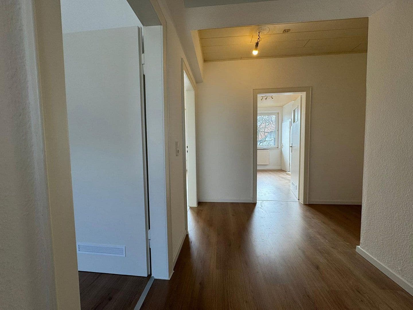 Pronájem bytu 2+1 70 m², Mittelstr. 9, Bochum, Severní Porýní-Vestfálsko Pronájem bytu 2+1 70 m², Mittelstr. 9, Bochum, Severní Porýní-Vestfálsko