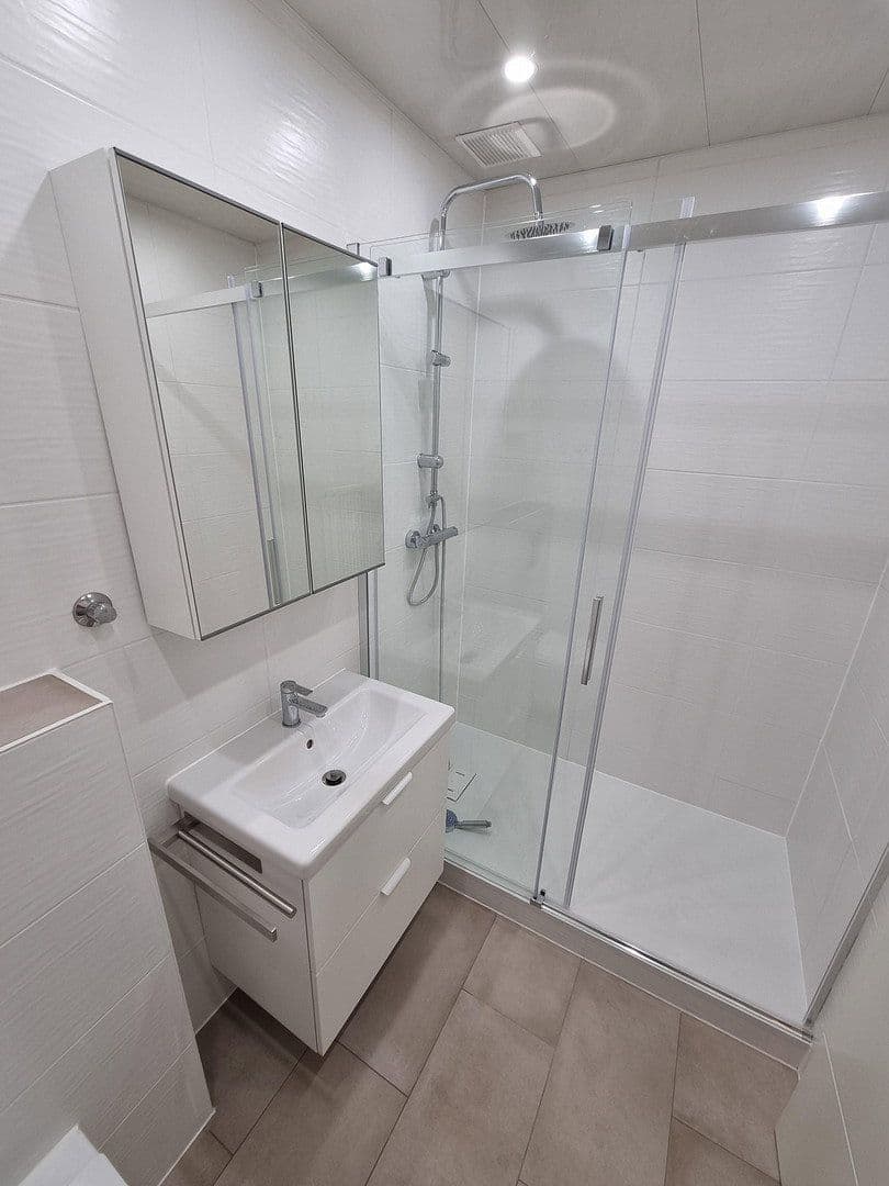 Pronájem bytu 3+1 70 m², Mittelweg 86, Braunschweig, Dolní Sasko Pronájem bytu 3+1 70 m², Mittelweg 86, Braunschweig, Dolní Sasko