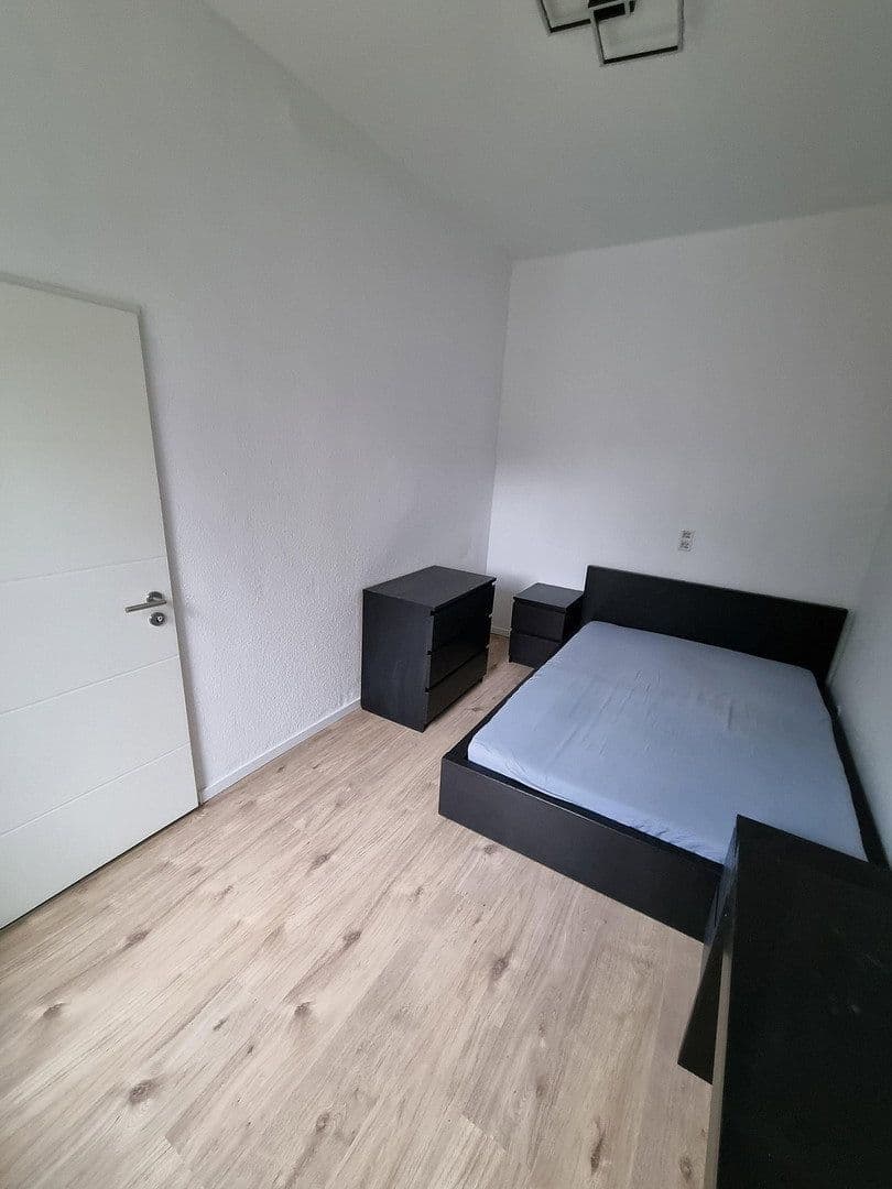 Pronájem bytu 3+1 70 m², Mittelweg 86, Braunschweig, Dolní Sasko Pronájem bytu 3+1 70 m², Mittelweg 86, Braunschweig, Dolní Sasko