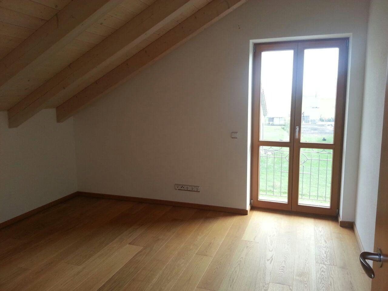 Pronájem domu 157 m², pozemek 2.000 m², Großaitingen, Bavorsko Pronájem domu 157 m², pozemek 2.000 m², Großaitingen, Bavorsko