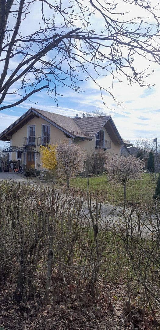 Pronájem domu 157 m², pozemek 2.000 m², Großaitingen, Bavorsko Pronájem domu 157 m², pozemek 2.000 m², Großaitingen, Bavorsko