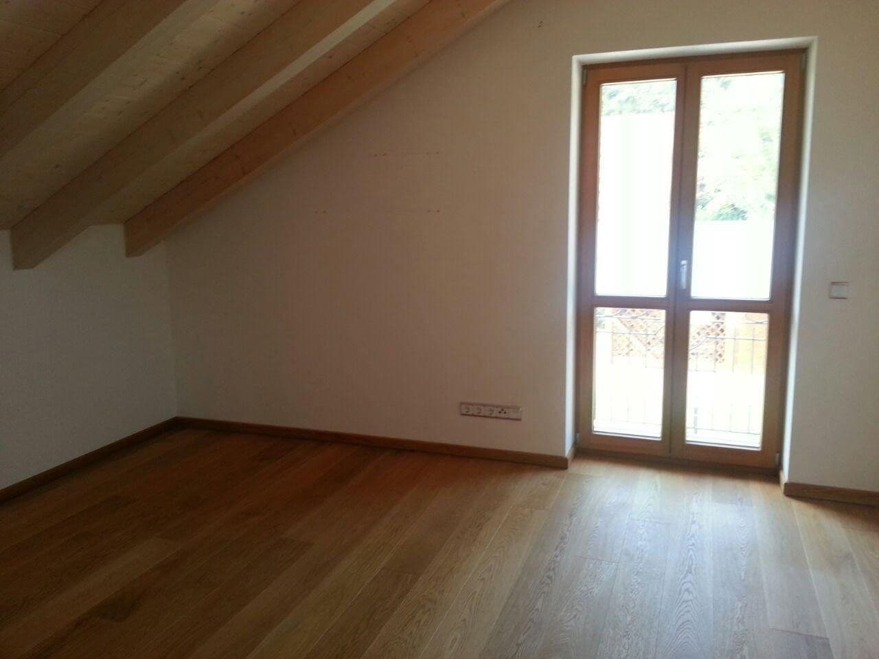 Pronájem domu 157 m², pozemek 2.000 m², Großaitingen, Bavorsko Pronájem domu 157 m², pozemek 2.000 m², Großaitingen, Bavorsko