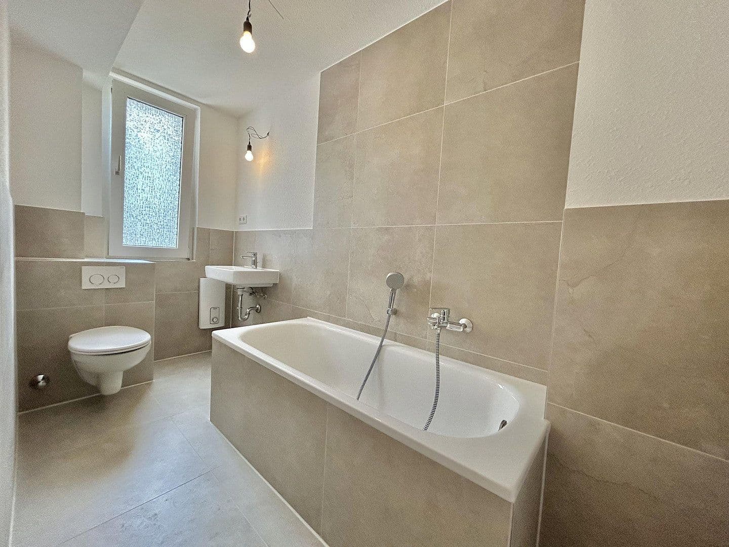 Pronájem bytu 2+kk 56 m², Valentinenstraße 2, Essen, Severní Porýní-Vestfálsko Pronájem bytu 2+kk 56 m², Valentinenstraße 2, Essen, Severní Porýní-Vestfálsko