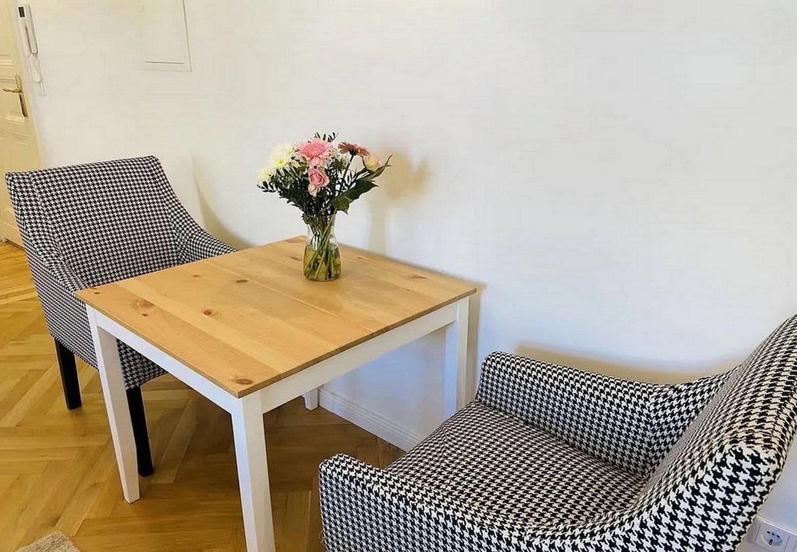 Pronájem bytu 2+1 49 m², Britzer Damm 127, Berlin, Berlín Pronájem bytu 2+1 49 m², Britzer Damm 127, Berlin, Berlín