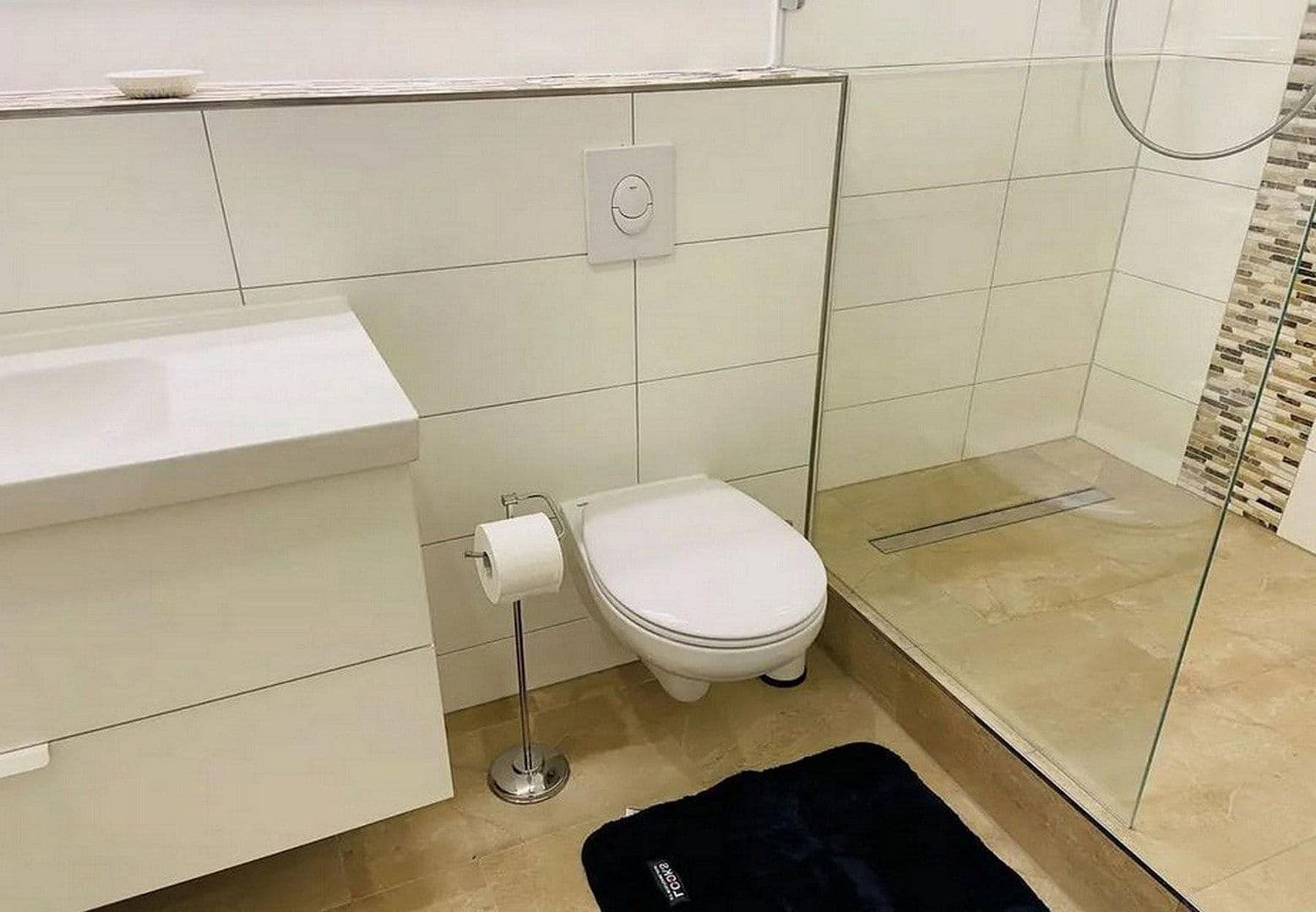 Pronájem bytu 2+1 49 m², Britzer Damm 127, Berlin, Berlín Pronájem bytu 2+1 49 m², Britzer Damm 127, Berlin, Berlín