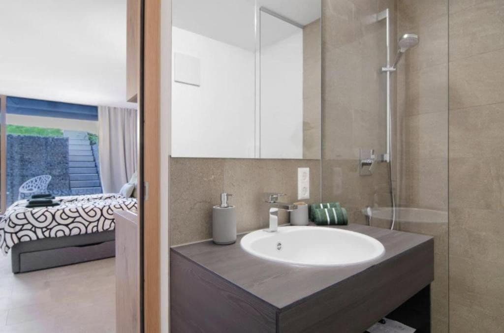 Prodej domu 185 m², pozemek 135 m², Zum Schierenberg 23, Öhningen, Bádensko-Württembersko Prodej domu 185 m², pozemek 135 m², Zum Schierenberg 23, Öhningen, Bádensko-Württembersko