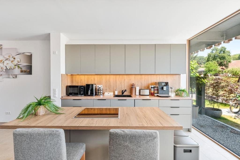 Prodej domu 185 m², pozemek 135 m², Zum Schierenberg 23, Öhningen, Bádensko-Württembersko Prodej domu 185 m², pozemek 135 m², Zum Schierenberg 23, Öhningen, Bádensko-Württembersko