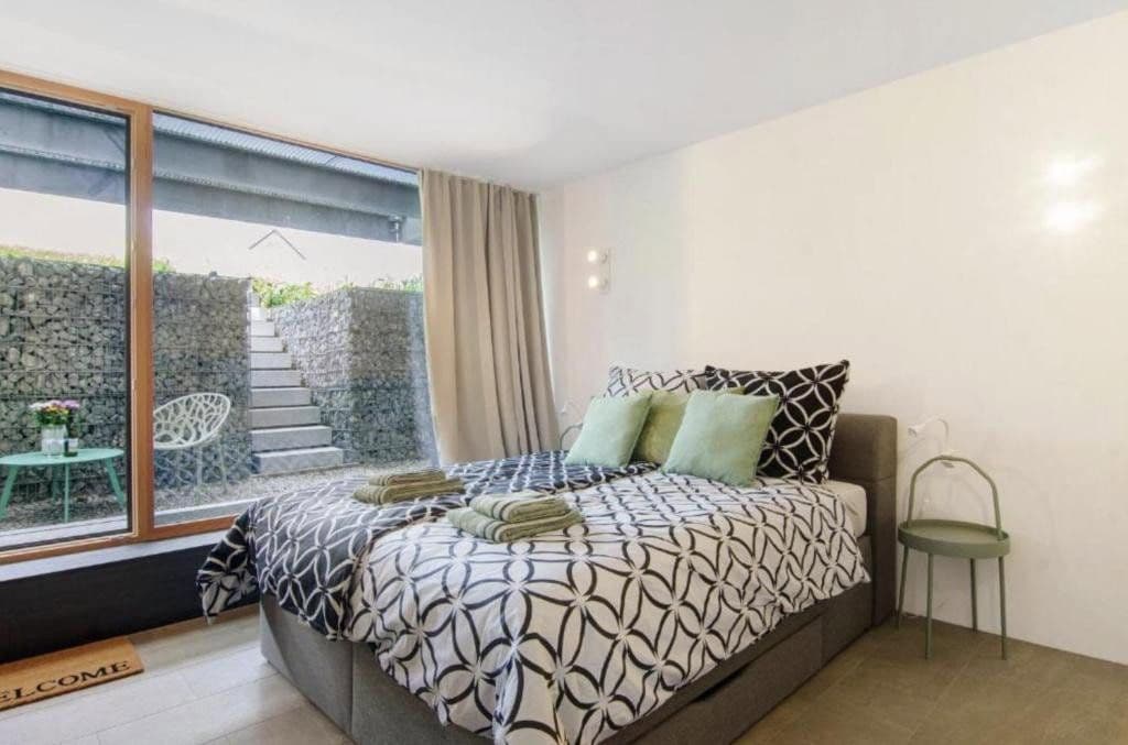 Prodej domu 185 m², pozemek 135 m², Zum Schierenberg 23, Öhningen, Bádensko-Württembersko Prodej domu 185 m², pozemek 135 m², Zum Schierenberg 23, Öhningen, Bádensko-Württembersko