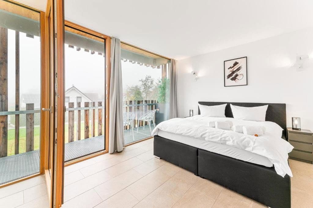 Prodej domu 185 m², pozemek 135 m², Zum Schierenberg 23, Öhningen, Bádensko-Württembersko Prodej domu 185 m², pozemek 135 m², Zum Schierenberg 23, Öhningen, Bádensko-Württembersko