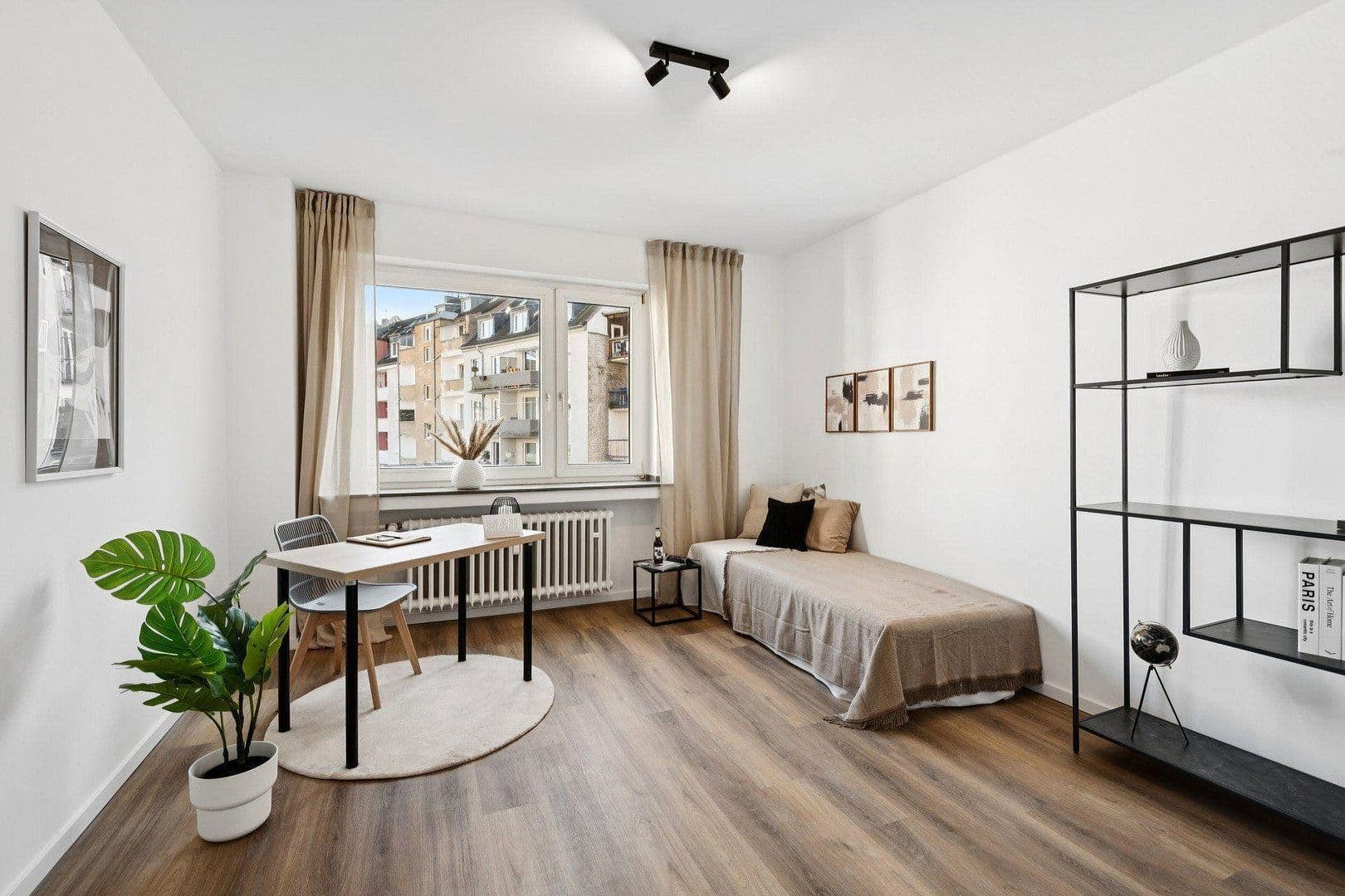 Prodej bytu 3+1 91 m², Düsseldorf, Severní Porýní-Vestfálsko Prodej bytu 3+1 91 m², Düsseldorf, Severní Porýní-Vestfálsko