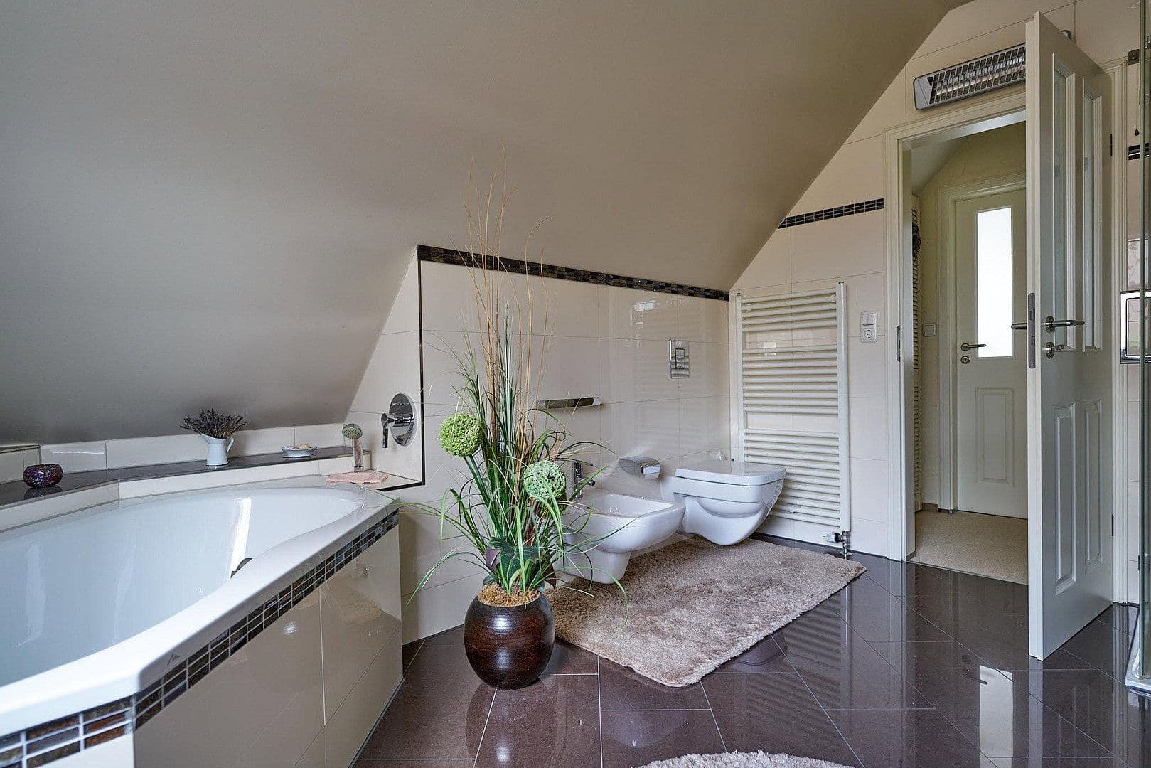 Prodej domu 115 m², pozemek 484 m², Berlin, Berlín Prodej domu 115 m², pozemek 484 m², Berlin, Berlín