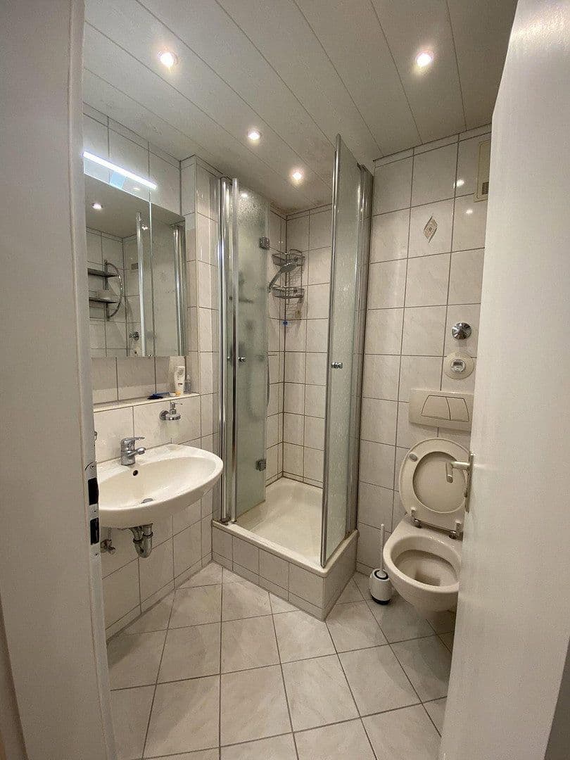 Pronájem bytu 3+1 94 m², Stuttgart, Bádensko-Württembersko Pronájem bytu 3+1 94 m², Stuttgart, Bádensko-Württembersko