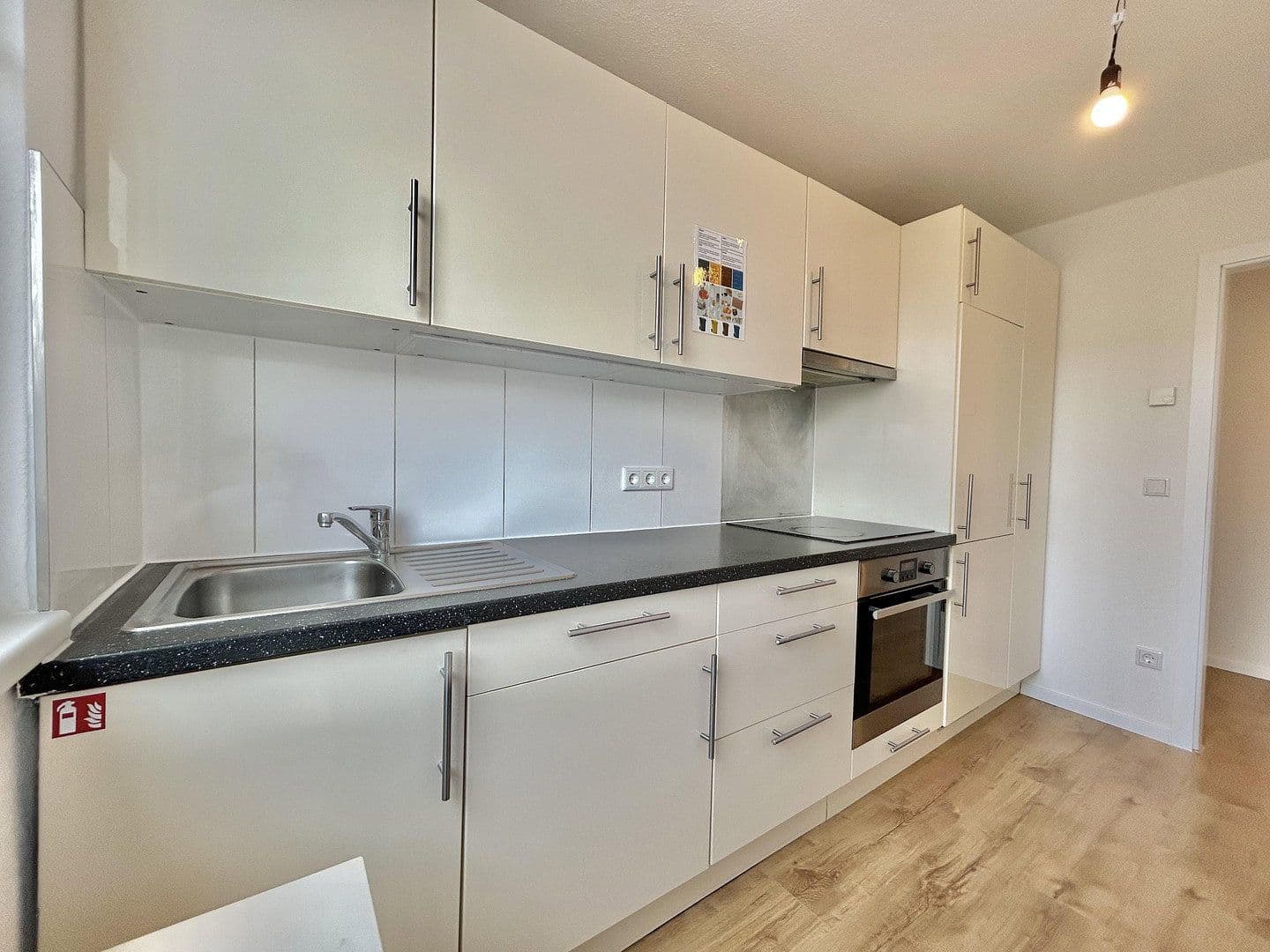 Pronájem bytu 2+1 46 m², Valentinenstraße 2, Essen, Severní Porýní-Vestfálsko Pronájem bytu 2+1 46 m², Valentinenstraße 2, Essen, Severní Porýní-Vestfálsko