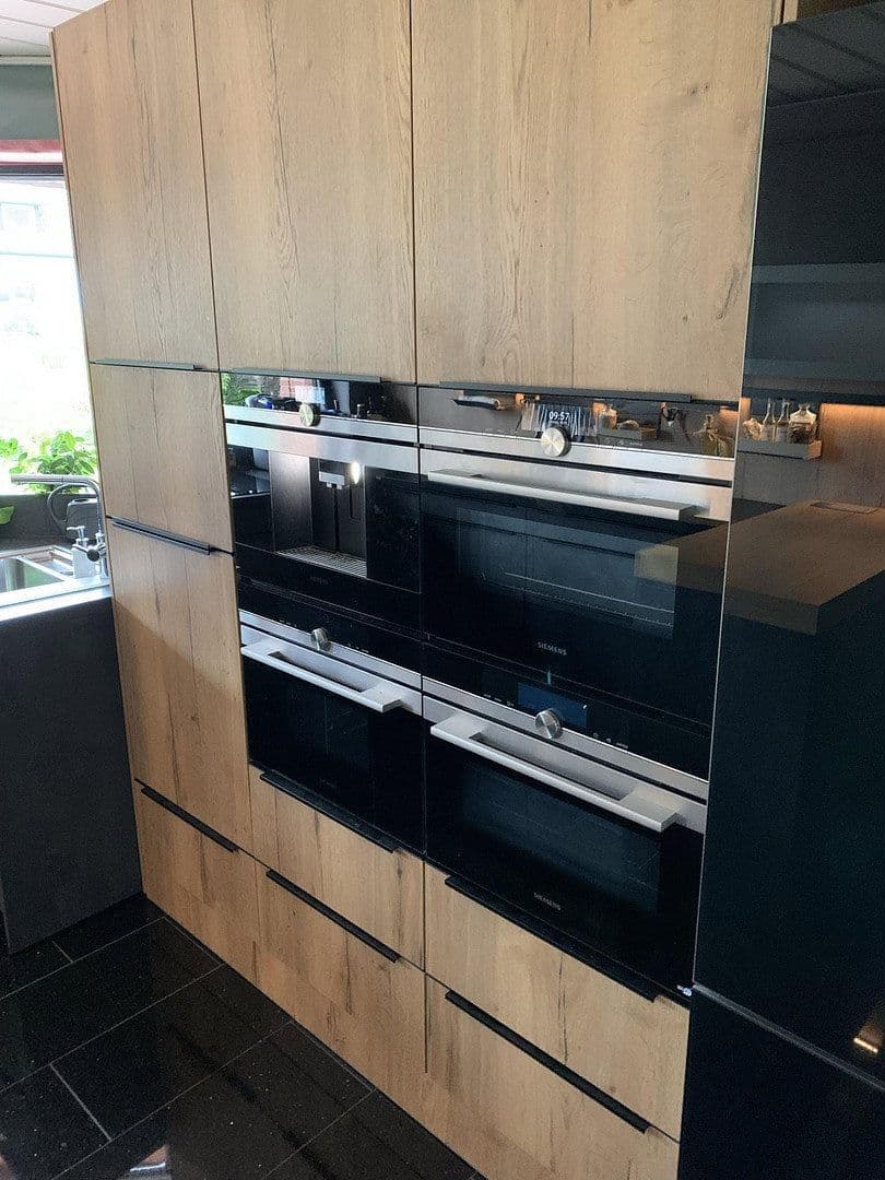 Prodej domu 263 m², pozemek 4.800 m², Rödinghausen, Severní Porýní-Vestfálsko Prodej domu 263 m², pozemek 4.800 m², Rödinghausen, Severní Porýní-Vestfálsko