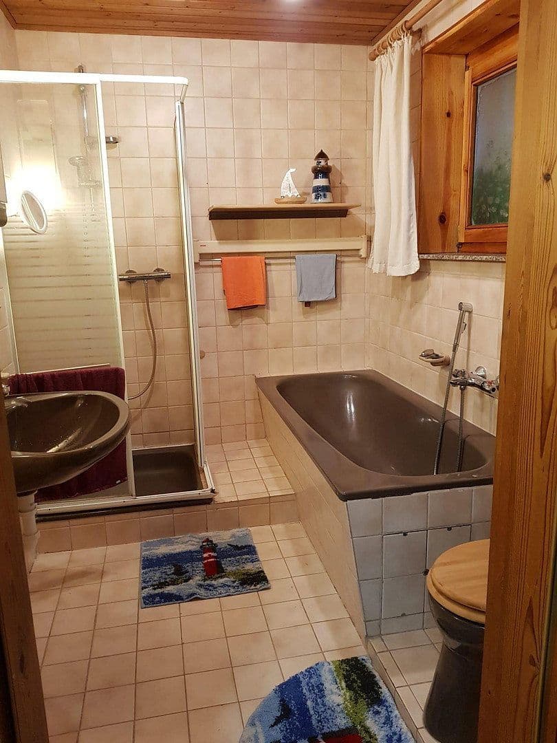 Prodej domu 190 m², pozemek 2.290 m², Handeloh, Dolní Sasko Prodej domu 190 m², pozemek 2.290 m², Handeloh, Dolní Sasko