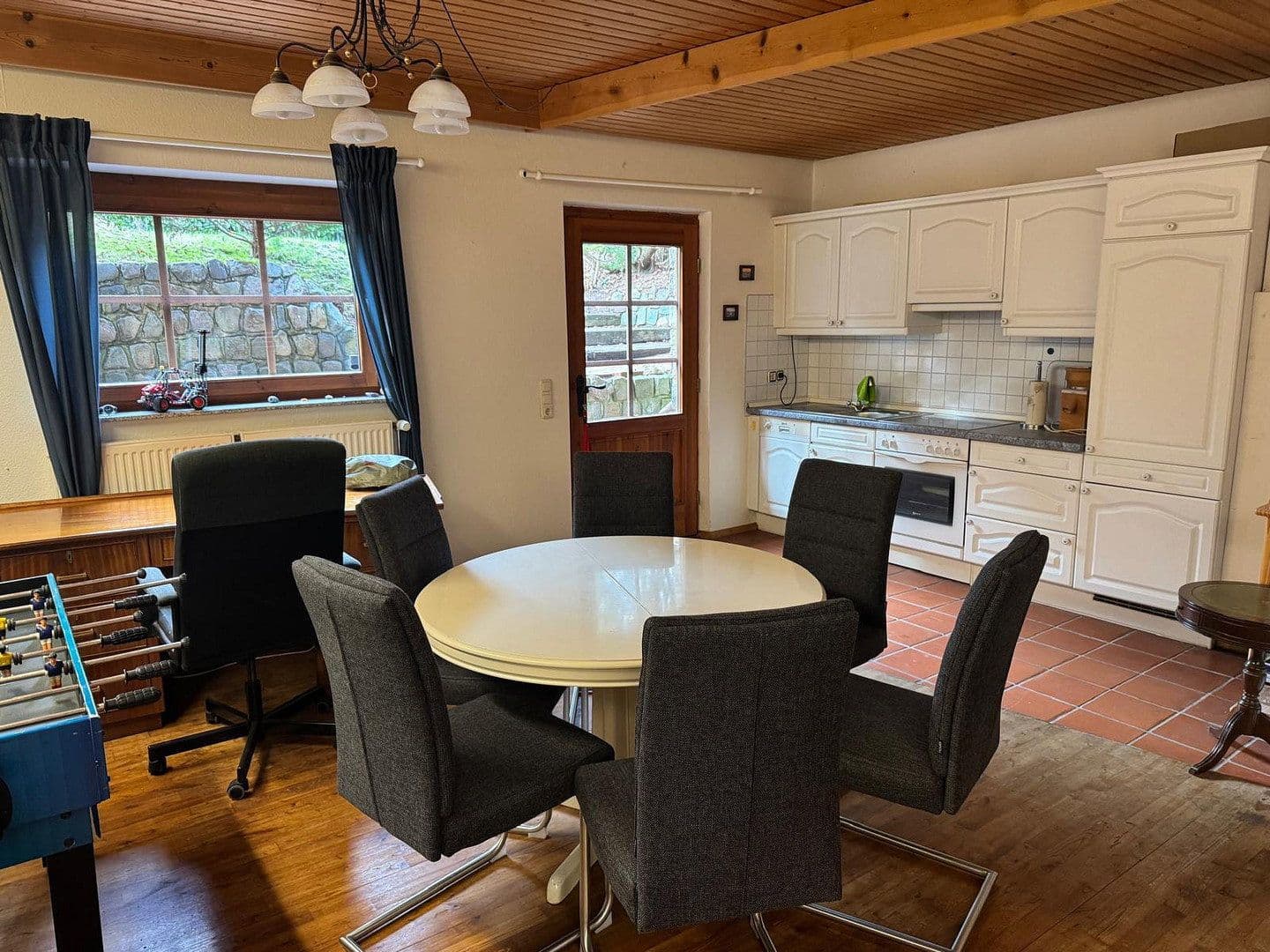 Prodej domu 190 m², pozemek 2.290 m², Handeloh, Dolní Sasko Prodej domu 190 m², pozemek 2.290 m², Handeloh, Dolní Sasko