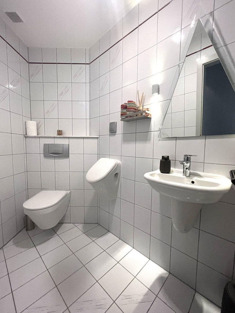 Prodej domu 188 m², pozemek 668 m², Schweinfurt, Bavorsko Prodej domu 188 m², pozemek 668 m², Schweinfurt, Bavorsko