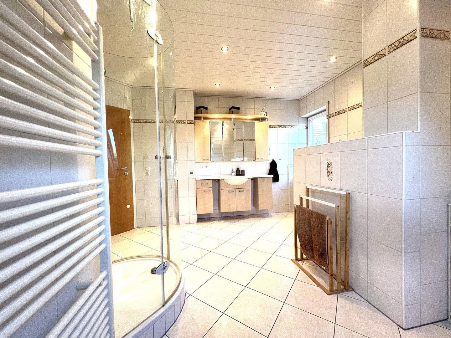 Prodej domu 188 m², pozemek 668 m², Schweinfurt, Bavorsko Prodej domu 188 m², pozemek 668 m², Schweinfurt, Bavorsko