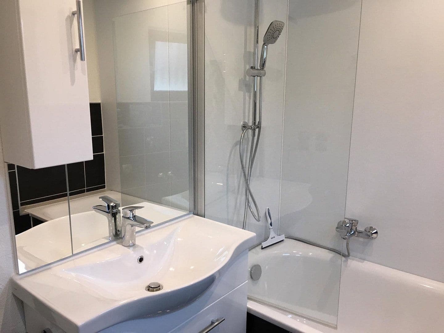 Pronájem bytu 1+1 46 m², Friedrichsdorf, Hessen Pronájem bytu 1+1 46 m², Friedrichsdorf, Hessen