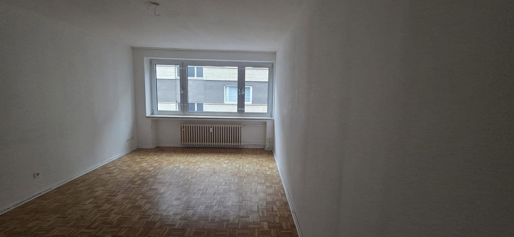 Pronájem bytu 3+1 80 m², Wuppertal, Severní Porýní-Vestfálsko Pronájem bytu 3+1 80 m², Wuppertal, Severní Porýní-Vestfálsko