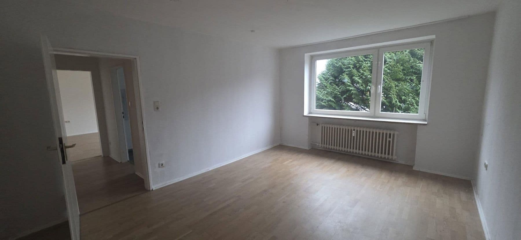 Pronájem bytu 3+1 80 m², Wuppertal, Severní Porýní-Vestfálsko Pronájem bytu 3+1 80 m², Wuppertal, Severní Porýní-Vestfálsko
