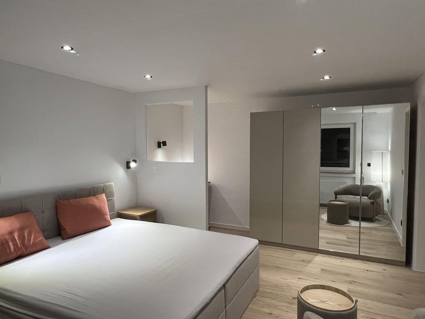 Pronájem bytu 2+1 50 m², Reichenaustraße 25, München, Bavorsko Pronájem bytu 2+1 50 m², Reichenaustraße 25, München, Bavorsko