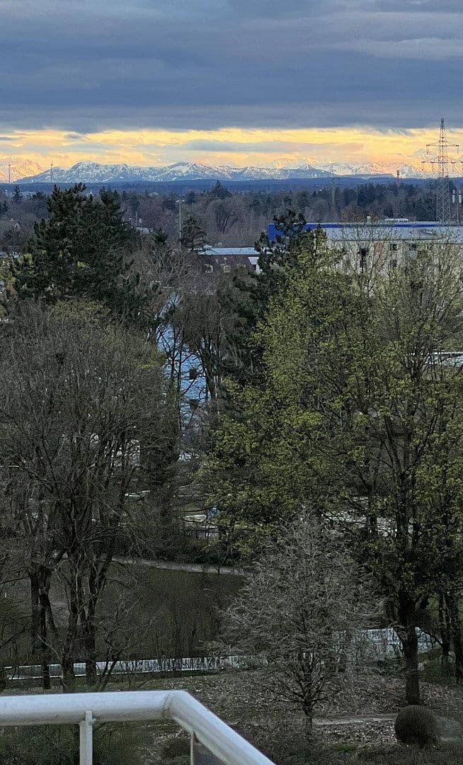 Pronájem bytu 2+1 50 m², Reichenaustraße 25, München, Bavorsko Pronájem bytu 2+1 50 m², Reichenaustraße 25, München, Bavorsko