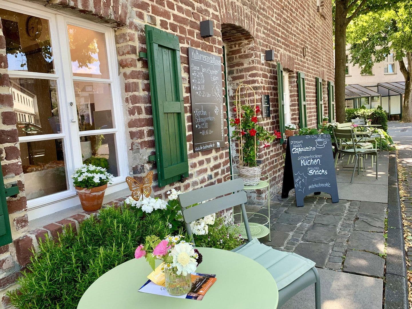 Prodej nebytového prostoru 388 m², Bergisch Gladbach, Severní Porýní-Vestfálsko Prodej nebytového prostoru 388 m², Bergisch Gladbach, Severní Porýní-Vestfálsko