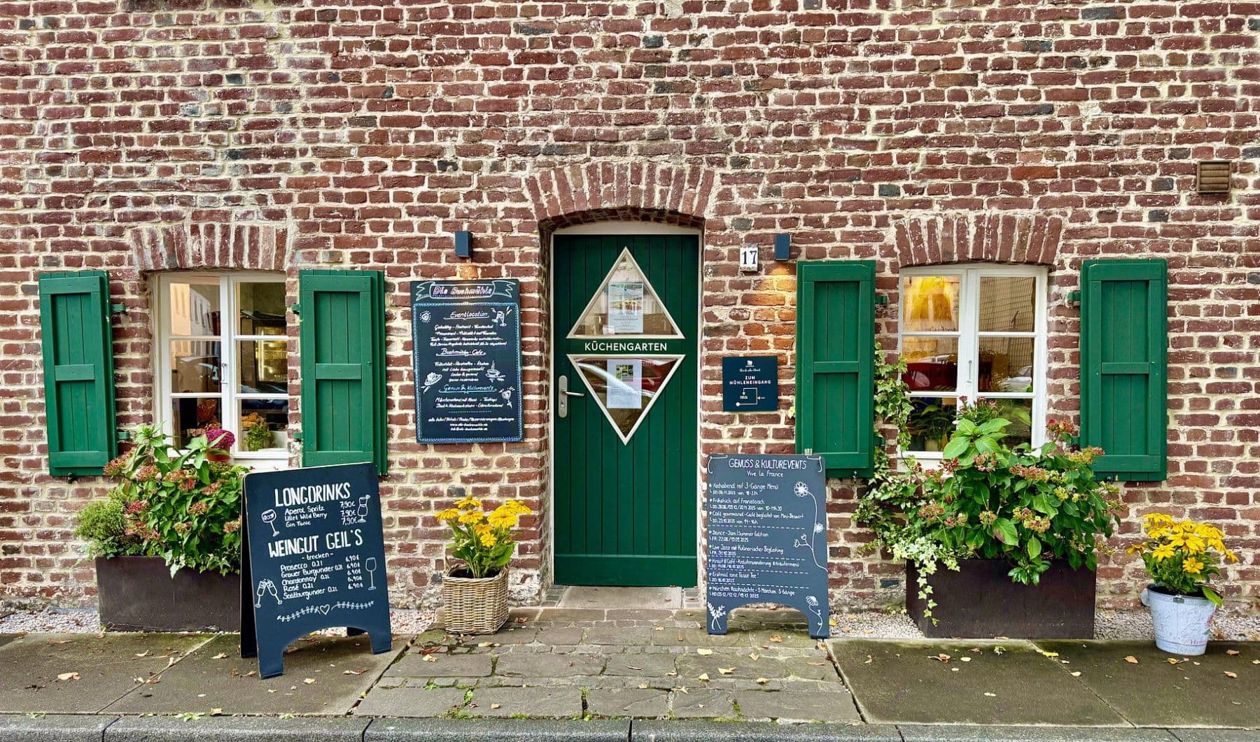 Prodej nebytového prostoru 388 m², Bergisch Gladbach, Severní Porýní-Vestfálsko Prodej nebytového prostoru 388 m², Bergisch Gladbach, Severní Porýní-Vestfálsko