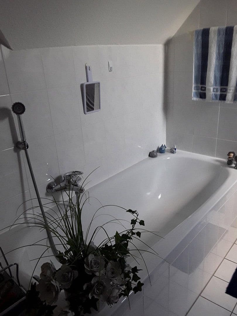 Prodej bytu 3+1 96 m², Hardtweiherstraße 2, Bonn Holzlar, Severní Porýní-Vestfálsko Prodej bytu 3+1 96 m², Hardtweiherstraße 2, Bonn Holzlar, Severní Porýní-Vestfálsko