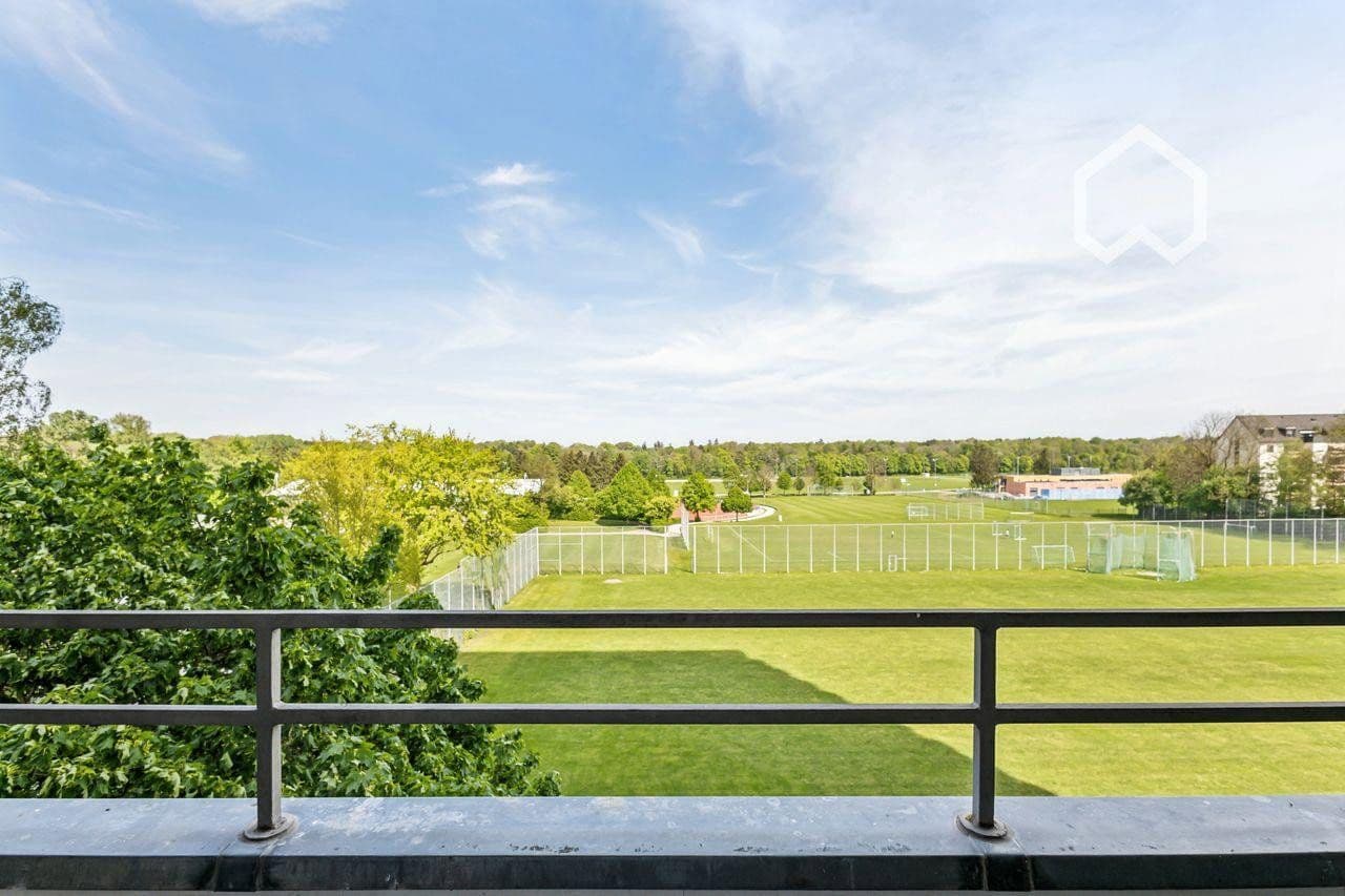 Pronájem bytu 1+1 80 m², Haunstetter Str 95, Augsburg, Bavorsko Pronájem bytu 1+1 80 m², Haunstetter Str 95, Augsburg, Bavorsko