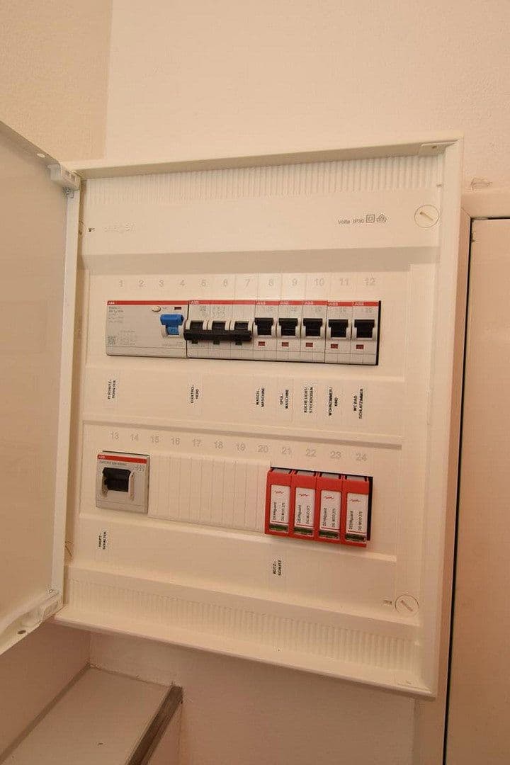 Pronájem bytu 3+1 71 m², Unterhaching München, Bavorsko Pronájem bytu 3+1 71 m², Unterhaching München, Bavorsko