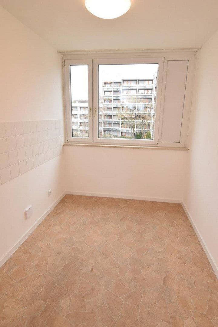 Pronájem bytu 3+1 71 m², Unterhaching München, Bavorsko Pronájem bytu 3+1 71 m², Unterhaching München, Bavorsko