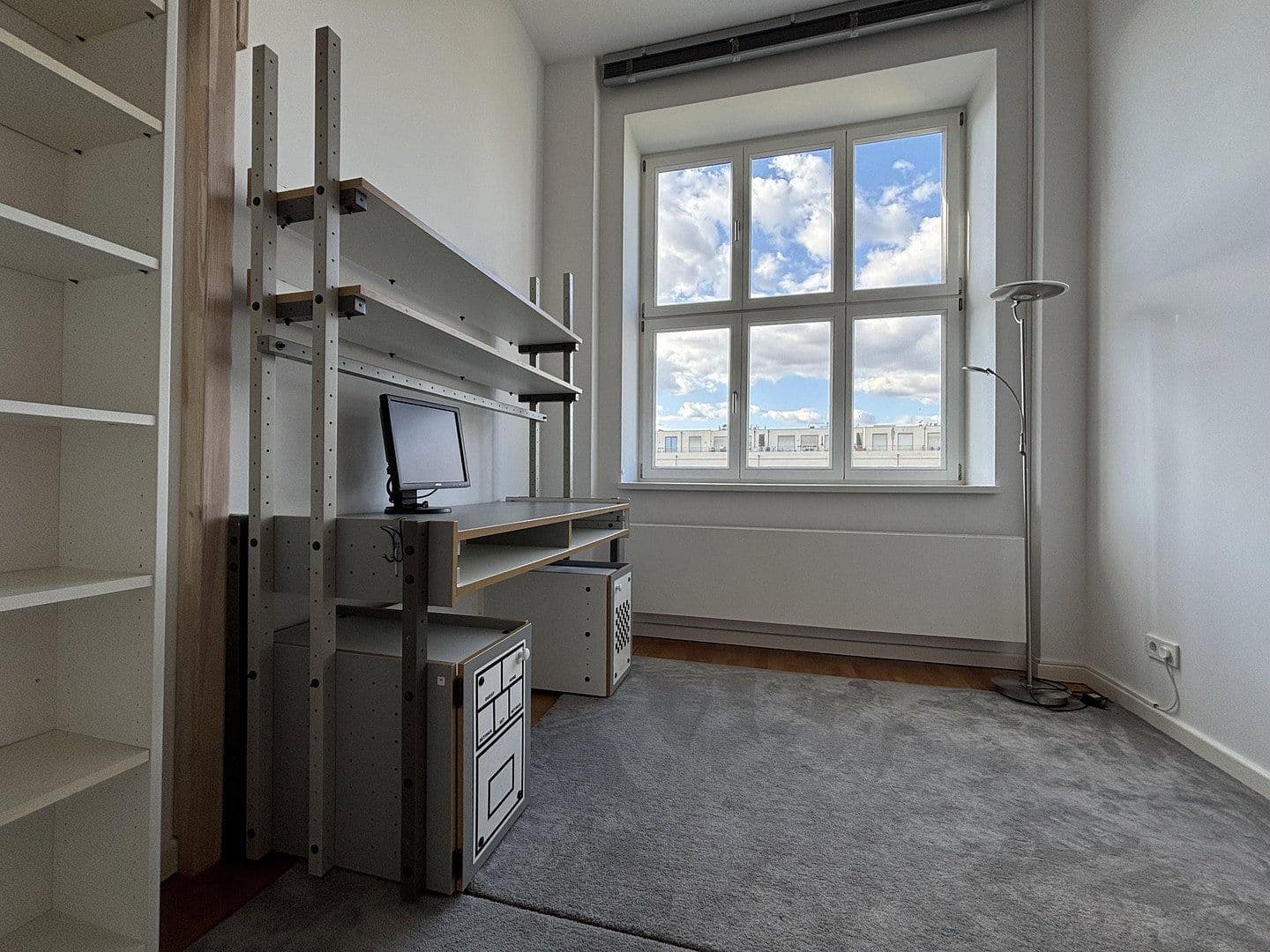 Prodej bytu 3+1 107 m², Berlin, Berlín Prodej bytu 3+1 107 m², Berlin, Berlín