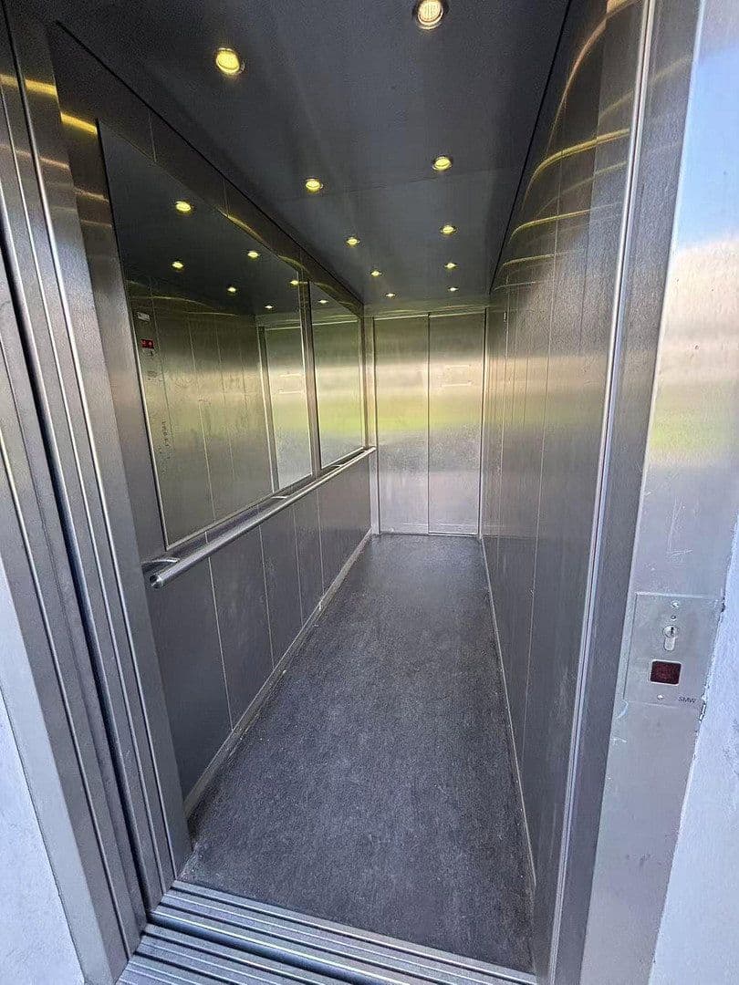 Prodej bytu 3+1 107 m², Berlin, Berlín Prodej bytu 3+1 107 m², Berlin, Berlín