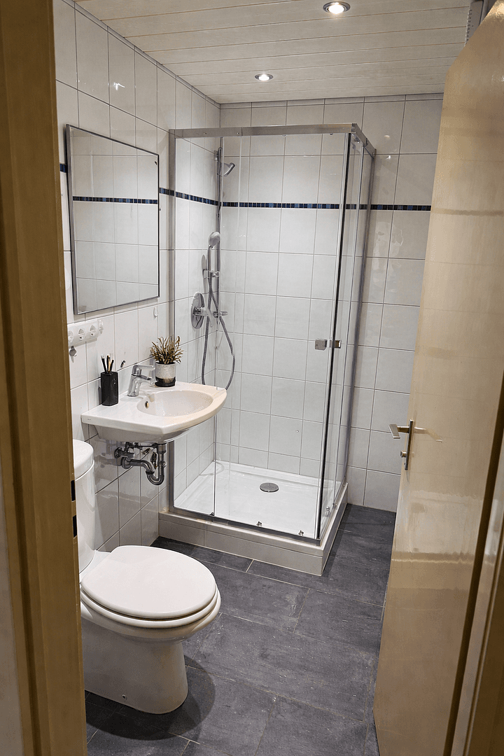 Pronájem bytu 12 m², Am Schwarzenberg 4, Würzburg, Bavorsko Pronájem bytu 12 m², Am Schwarzenberg 4, Würzburg, Bavorsko