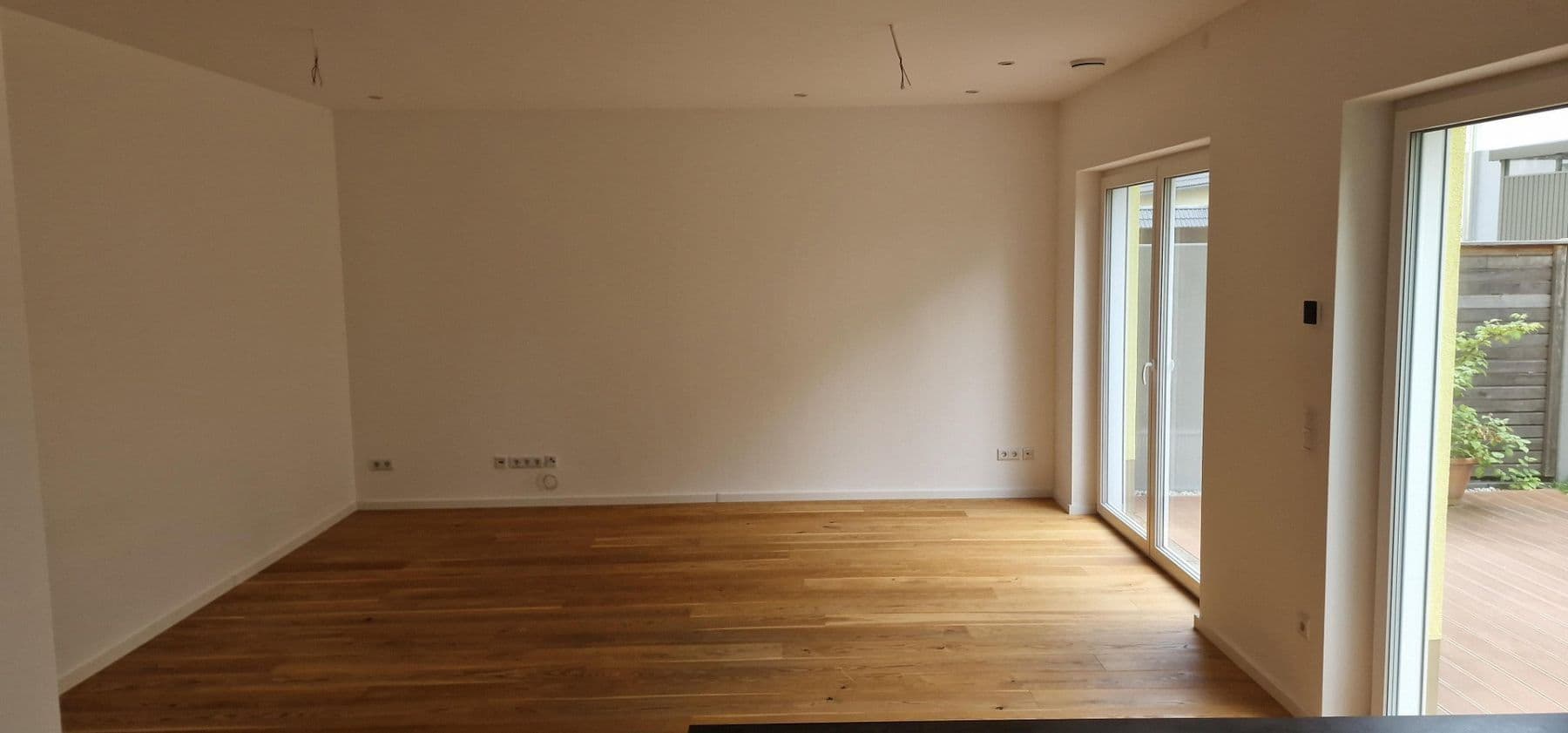 Pronájem domu 145 m², pozemek 150 m², Weydemeyerstr 180a, Chemnitz, Sasko Pronájem domu 145 m², pozemek 150 m², Weydemeyerstr 180a, Chemnitz, Sasko