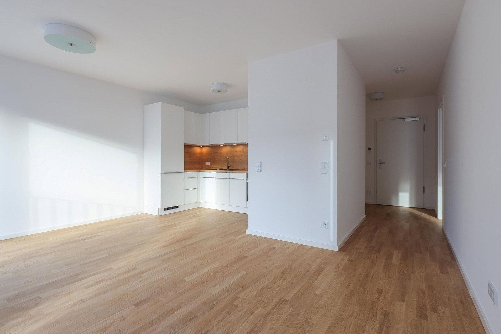 Pronájem bytu 2+1 56 m², Berlin, Berlín Pronájem bytu 2+1 56 m², Berlin, Berlín