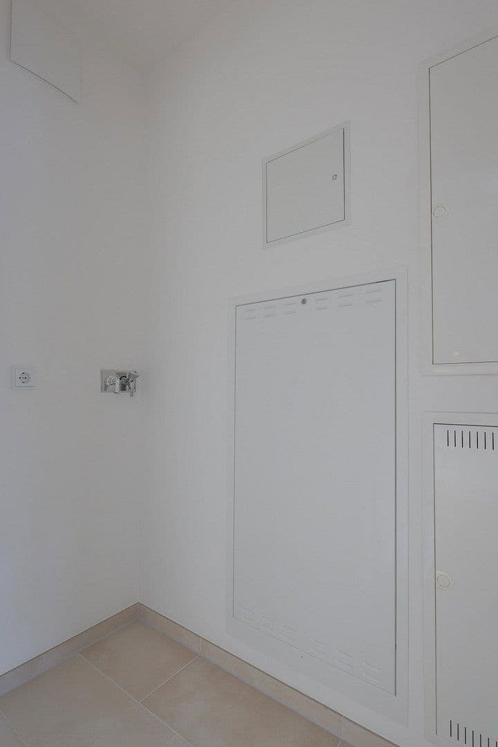 Pronájem bytu 2+1 56 m², Berlin, Berlín Pronájem bytu 2+1 56 m², Berlin, Berlín