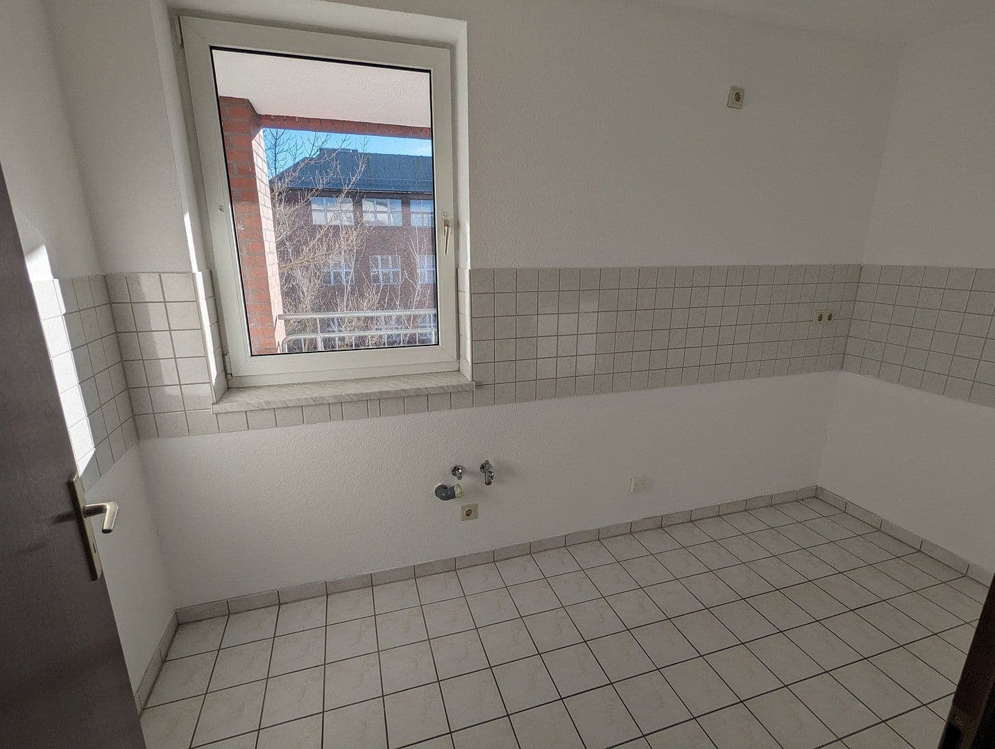 Pronájem bytu 2+1 58 m², Liebknechstraße 66, Magdeburg, Sasko-Anhaltsko Pronájem bytu 2+1 58 m², Liebknechstraße 66, Magdeburg, Sasko-Anhaltsko