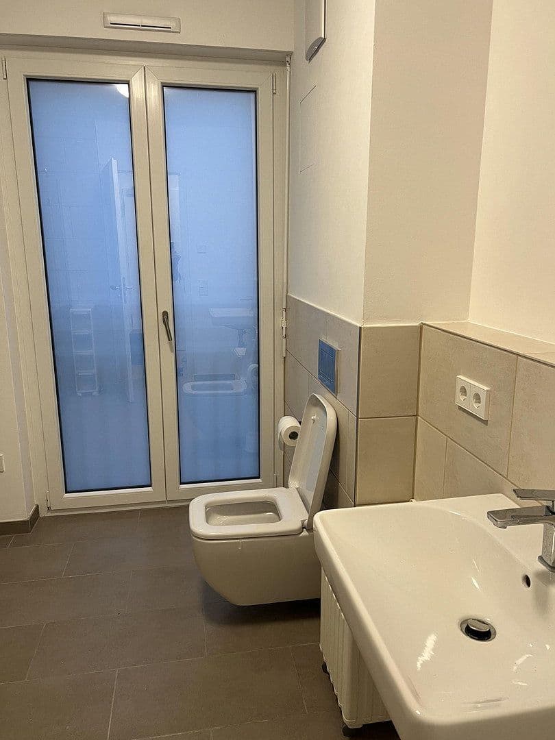 Pronájem bytu 1+1 39 m², Frankfurt, Hessen Pronájem bytu 1+1 39 m², Frankfurt, Hessen