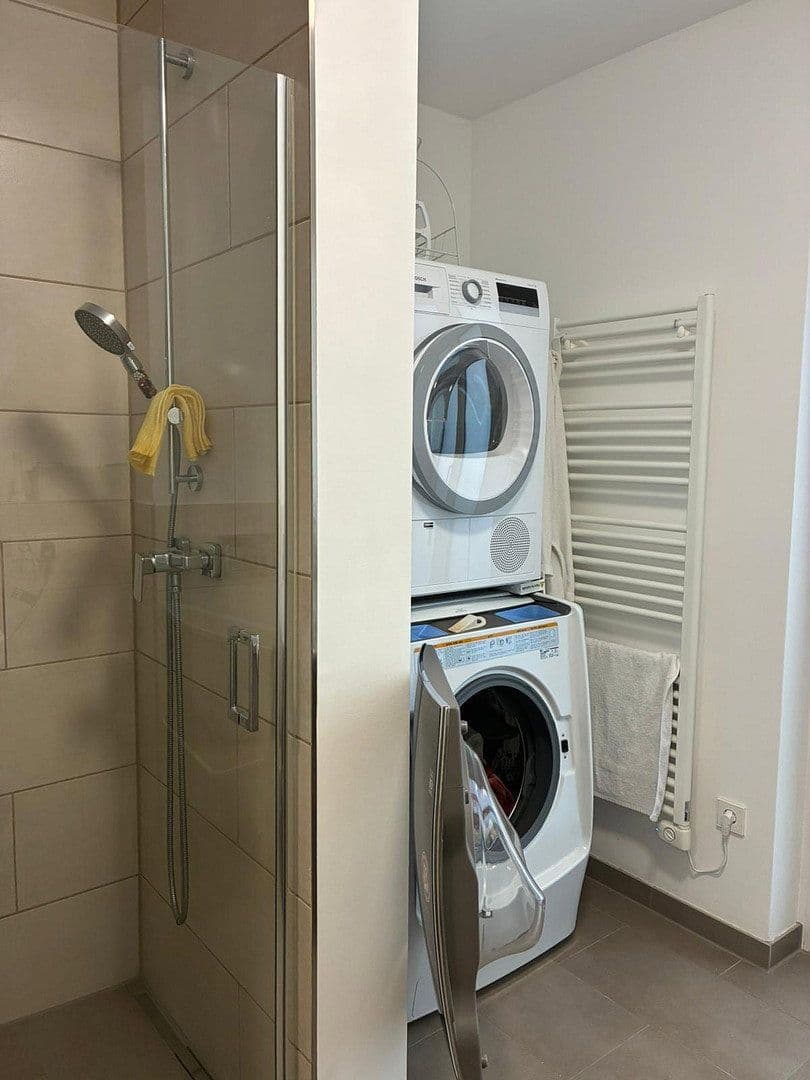 Pronájem bytu 1+1 39 m², Frankfurt, Hessen Pronájem bytu 1+1 39 m², Frankfurt, Hessen