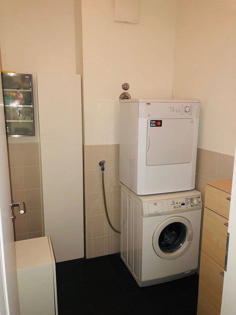 Pronájem bytu 3+1 88 m², Am Provinopark 9B, Augsburg, Bavorsko Pronájem bytu 3+1 88 m², Am Provinopark 9B, Augsburg, Bavorsko