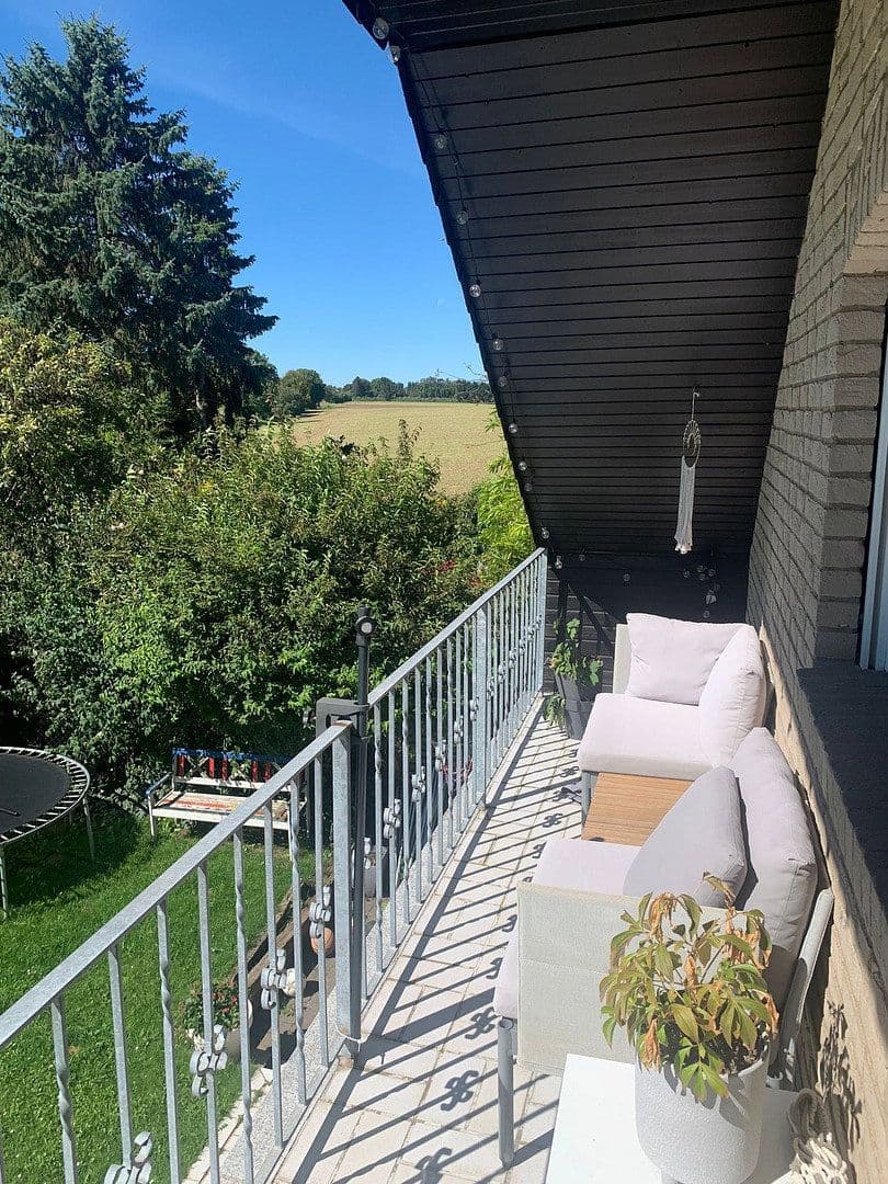 Pronájem bytu 4+1 140 m², Pulheim, Severní Porýní-Vestfálsko Pronájem bytu 4+1 140 m², Pulheim, Severní Porýní-Vestfálsko