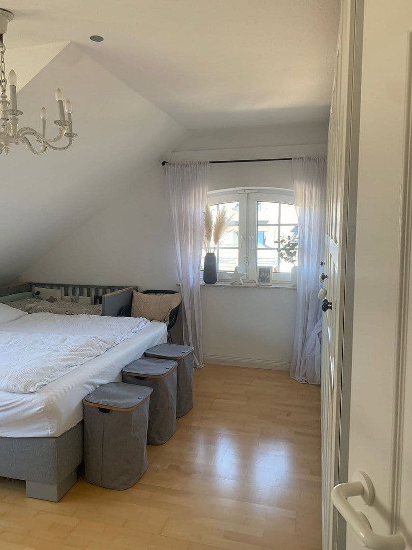 Pronájem bytu 4+1 140 m², Pulheim, Severní Porýní-Vestfálsko Pronájem bytu 4+1 140 m², Pulheim, Severní Porýní-Vestfálsko